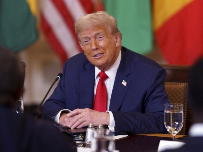 Donald Tramp (foto: EPA/WILL OLIVER) Donald Tramp (foto: EPA/WILL OLIVER) -