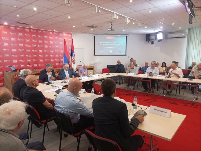 Zapadni narativ o zločinu u Srebrenici ne prepoznaje srpsko stradanje (VIDEO)
