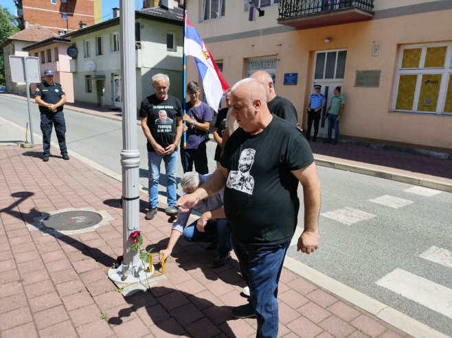Odata počast Srbima ubijenim u srebreničkim logorima