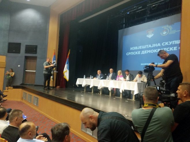 U Bijeljini počela Izvještajna Skupština SDS-a