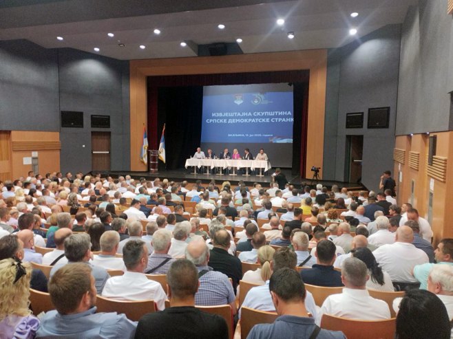 Izvještajna skupština SDS-a u Bijeljini: Јoš nije usvojen dnevni red