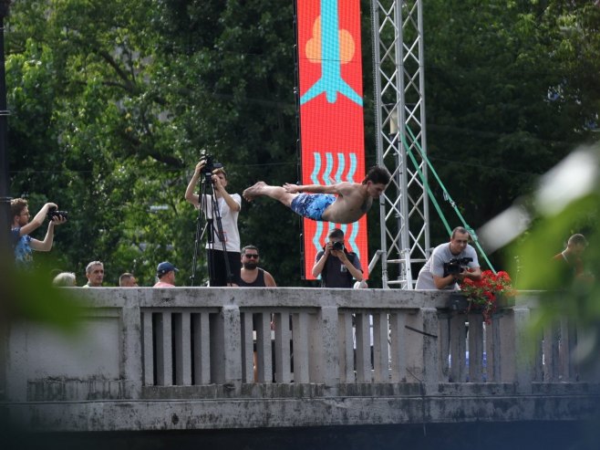 Banjalučka "lasta" oduševila publiku; Skokovi u Banjaluci zahtjevniji od skokova u Mostaru