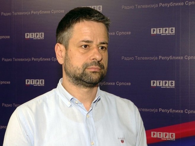 Amidžić: Šmit želi da platama i penzijama naših građana isplati Vijadukt (VIDEO)