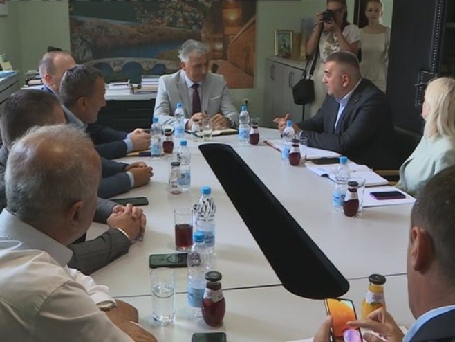 Nevesinje: Obećana pomoć za više projekata (VIDEO)