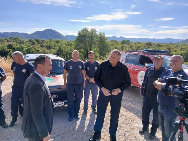 Predsjednik Srpske u Trebinju obilazi područja zahvaćena požarom (VIDEO)