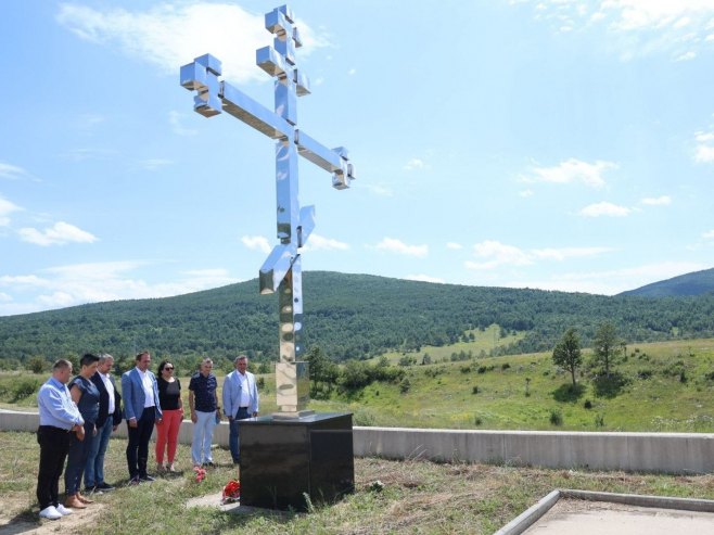 Polaganje vijenaca - Foto: RTRS