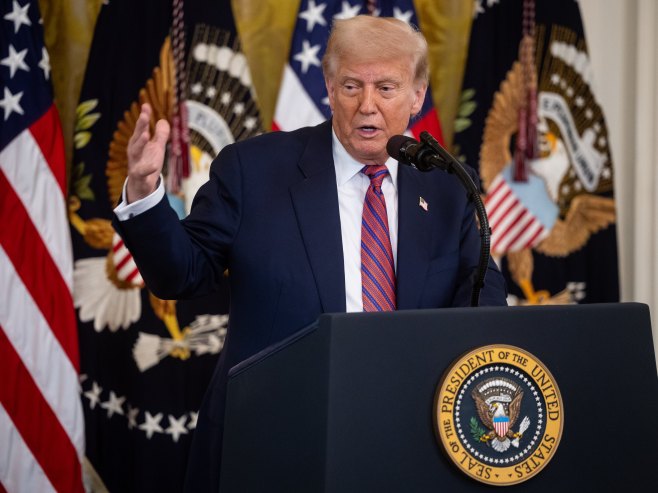 Donald Tramp (Foto: EPA/FRANCIS CHUNG / POOL) Donald Tramp (Foto: EPA/FRANCIS CHUNG / POOL) -