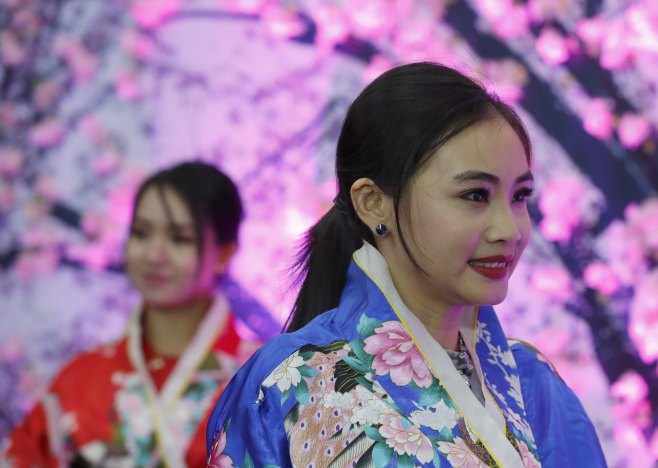 Јapanka (Foto: EPA/NYEIN CHAN NAING) - 