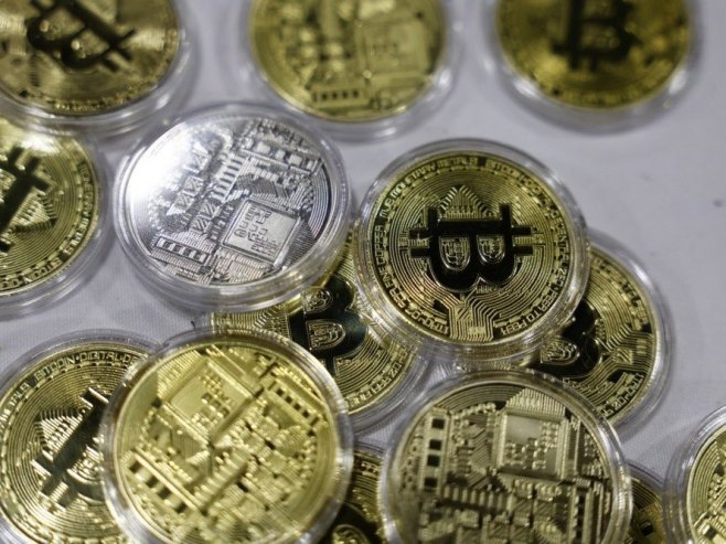 Bitkoin pao za 2,14 odsto na manje od 100.000 evra
