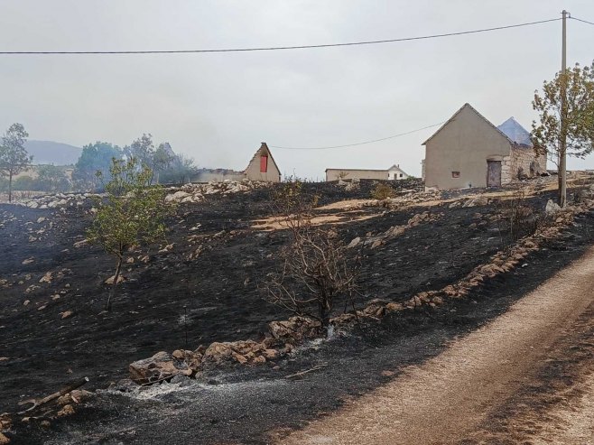 Ugašen požar kod Gacka Ugašen požar kod Gacka - Foto: RTRS