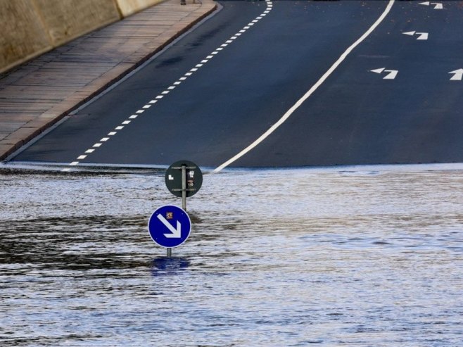 Nevrijeme u Njemačkoj: Podrumi pod vodom, putevi zatvoreni (VIDEO)