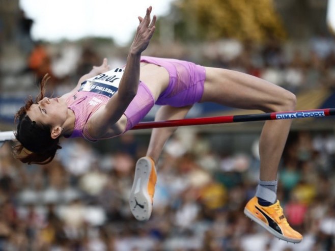 Angelina Topić (foto: arhiva/EPA/YOAN VALAT) - 