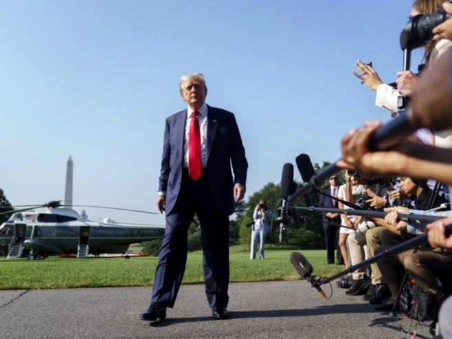 Donald Tramp (foto: EPA/WILL OLIVER / POOL) Donald Tramp (foto: EPA/WILL OLIVER / POOL) -
