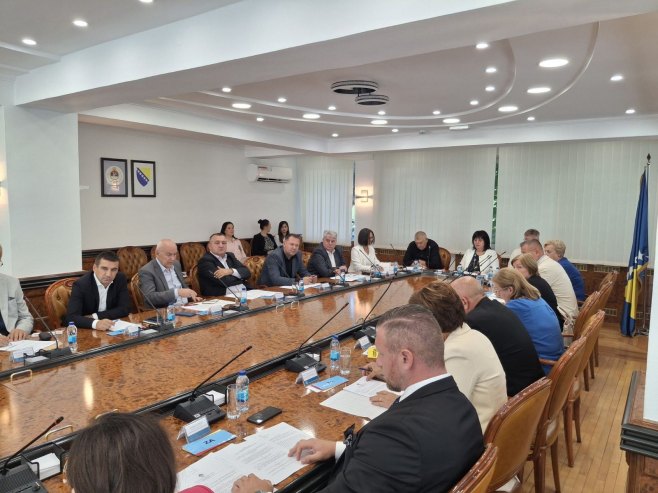 Odbijen veto Bošnjaka na izmjene Zakona o policiji