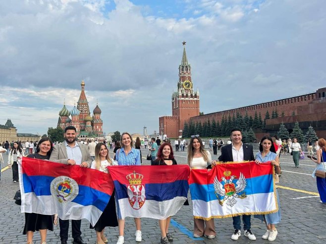 Delegacija mladih iz Srpske učesnik prestižne ruske akademije za državne lidere