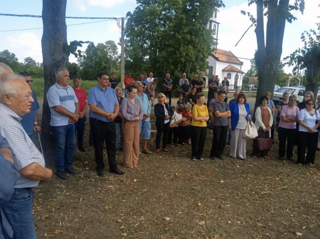 Parastos u Šamcu - Foto: SRNA
