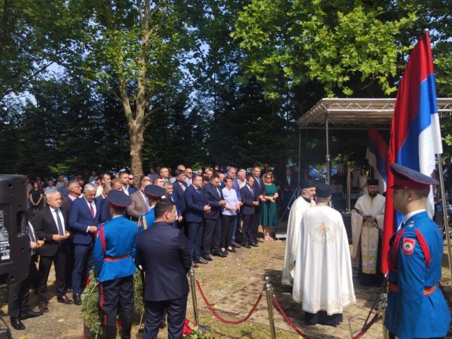 U Sanskom Mostu sjećanje na Srbe ubijene u ustaškom zločinu 1941. godine (VIDEO)