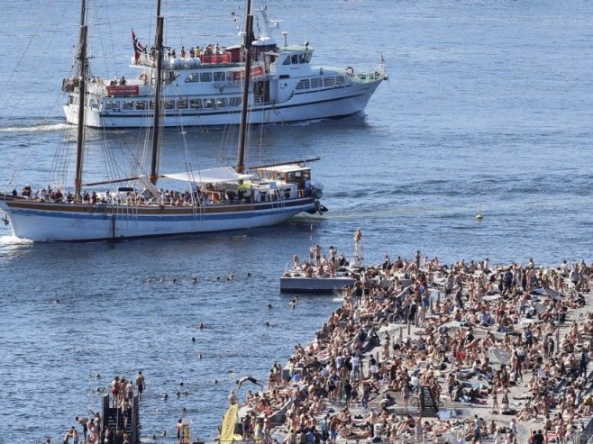 Ljeto u Norveškoj (Foto: EPA/Erik Johansen) Ljeto u Norveškoj (Foto: EPA/Erik Johansen) -