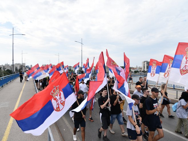Dan sjećanja na sve stradale i prognane u hrvatskoj oružanoj akciji "Oluja" (foto: TANJUG/ NENAD MIHAJLOVIĆ) Dan sjećanja na sve stradale i prognane u hrvatskoj oružanoj akciji "Oluja" (foto: TANJUG/ NENAD MIHAJLOVIĆ) -