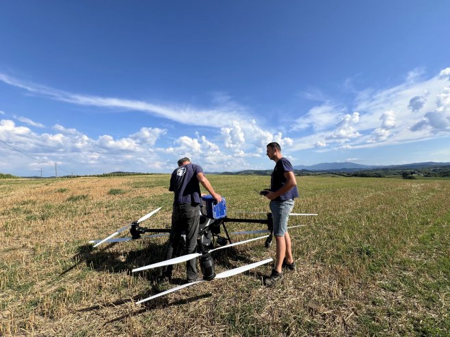 Poljoprivredni dron - Foto: SRNA