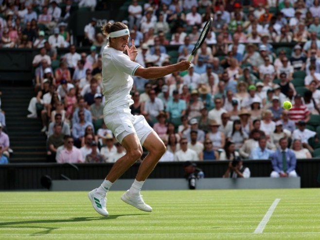 Zverev i Hačanov u polufinalu Mastersa u Torontu