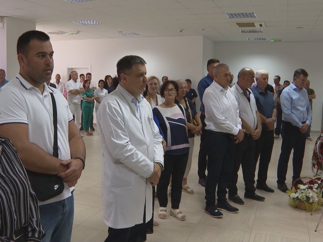 Pomen članovima kolektiva UKC Srpske Pomen članovima kolektiva UKC Srpske - Foto: RTRS