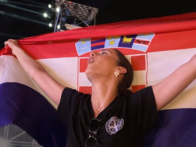Službenik u Odjeljenju za ratne zločine Suda BiH na Tompsonovom koncertu (FOTO)