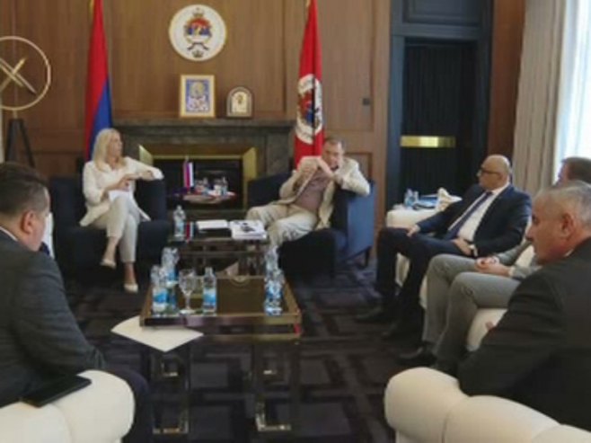 Lideri partija prije sastanka u Palati Republike: Dodik ima pun legalitet i legitimitet kao predsjednik Srpske (VIDEO)