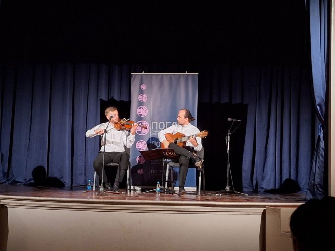Han Pijesak - nastup muzičke grupe "Kalem" - Foto: SRNA