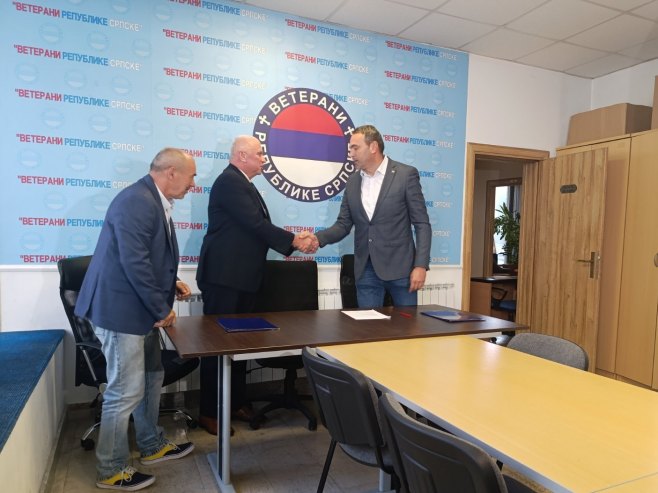 Potpisivanje sporazuma - Foto: RTRS