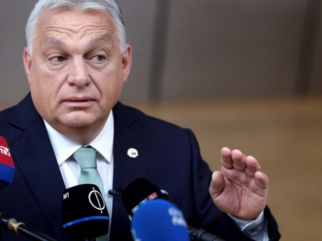 Viktor Orban (foto: EPA/OLIVIER MATTHYS) - 