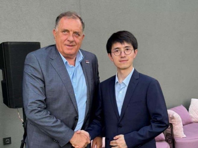 Dodik sa profesorom i savjetnikom iz MIP-a Kine: Želimo dalji napredak i saradnju