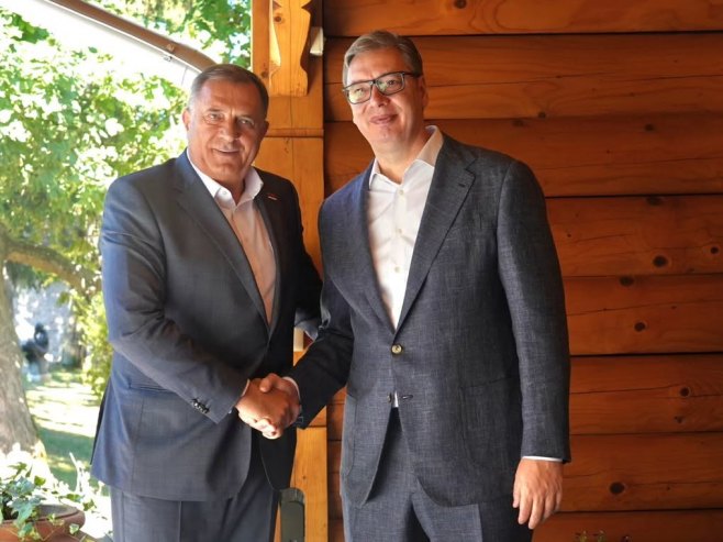 Milorad Dodik i Aleksandar Vučić (foto: instagram.com/buducnostsrbijeav) - 