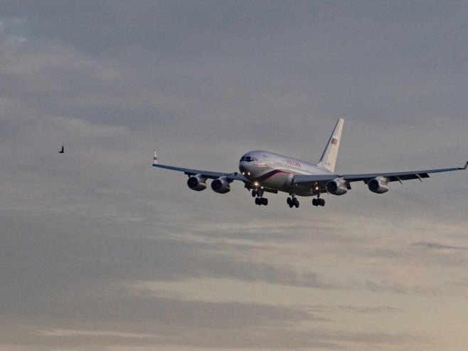 Uoči sastanka na Aljasci, u Enkoridž sletio ruski vladin avion