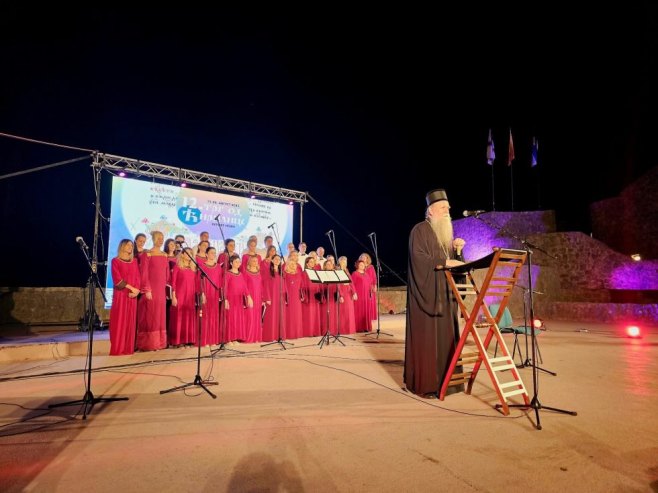 "Trg od ćirilice" u Herceg Novom