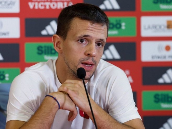 Nemanja Maksimović (Foto: EPA/Julio Munoz) - 