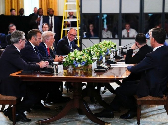 Tramp: Putin prihvatio bezbjednosne garancije; Zelenski: Razgovaraćemo i o teritorijalnim pitanjima