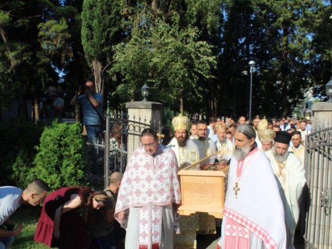 U Sabornom hramu u Trebinju dočekane mošti Svete Ane - majke Svetog Vasilija