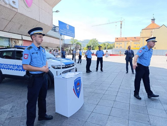 MUP Srpske počeo javnu kampanju "Registruj oružje bez sankcije" (FOTO)
