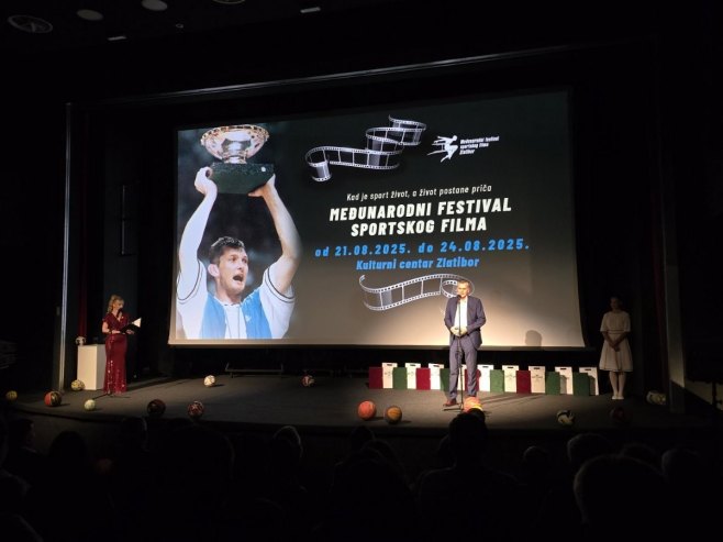"Evo gola" na Festivalu sportskog filma na Zlatiboru "Evo gola" na Festivalu sportskog filma na Zlatiboru - Foto: RTRS