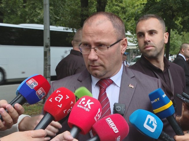 Bosančić: Sa nepoznatog broja stigla dojava o bombi, provjere u toku