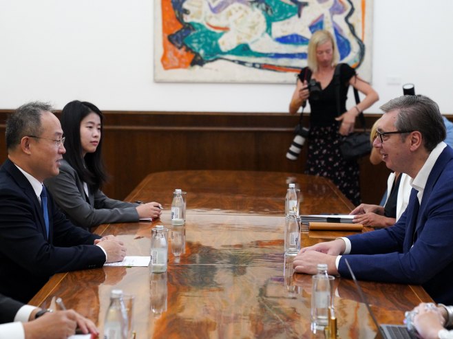 Vučić sa ambasadorom Kine o detaljima svog predstojećeg susreta sa Si Đinpingom
