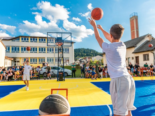 Turnir "Trojka iz bloka" za porodicu Danojlić