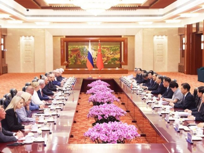 Volodin u Kini (Foto: EPA/XINHUA/LIU WEIBING CHINA OUT/UK AND IRELAND OUT) - 