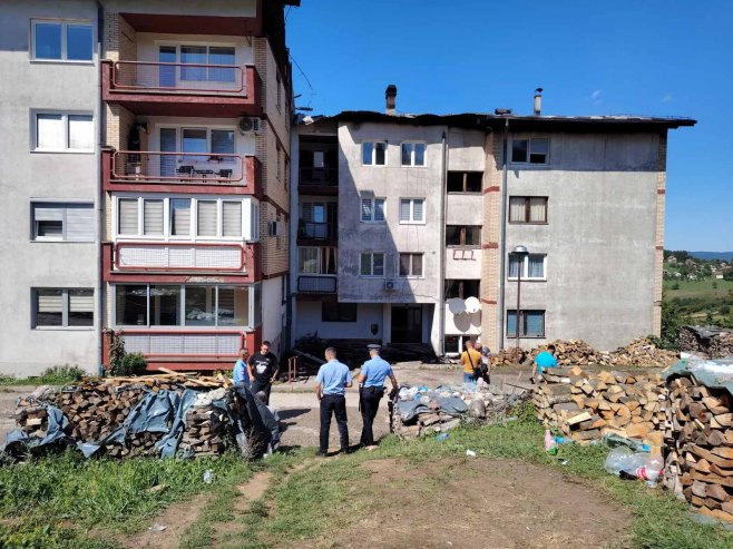 Posljedice požara u Vlasenici - Foto: RTRS
