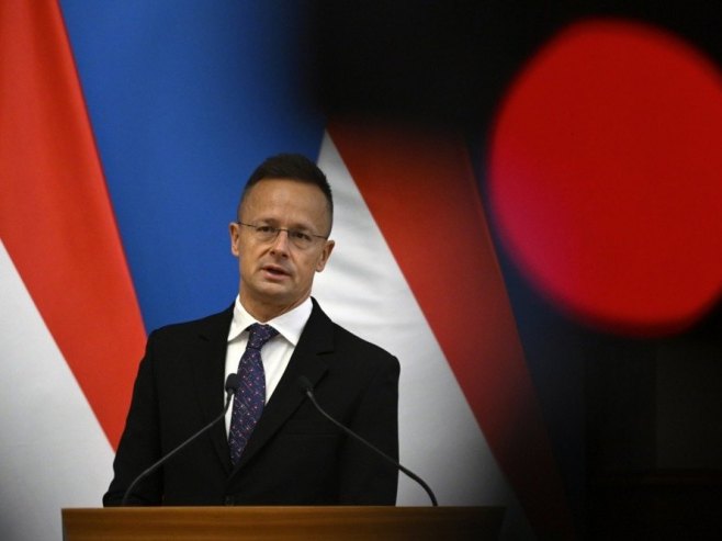 Peter Sijarto (foto:EPA/TAMAS PURGER HUNGARY OUT) Peter Sijarto (foto:EPA/TAMAS PURGER HUNGARY OUT) -