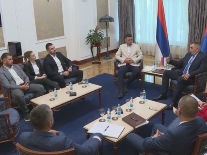 Unija studenata kod Minića Unija studenata kod Minića - Foto: RTRS