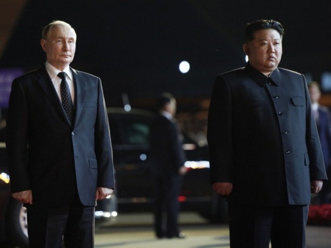 Putin i Kim (Foto: EPA/GAVRIIL GRIGOROV) - 