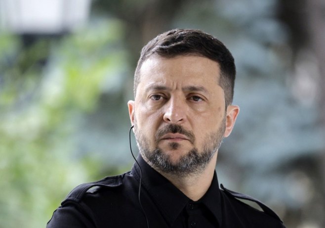 Volodimir Zelenski (foto: arhiva/EPA/SERGEY DOLZHENKO) - 