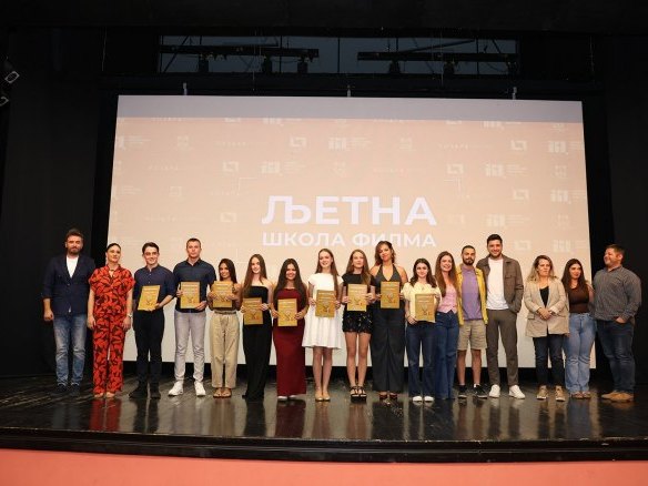 Gradiška: Premijerno prikazani filmovi "Kad je Sava utihnula" i "Žice srca moga" (VIDEO)